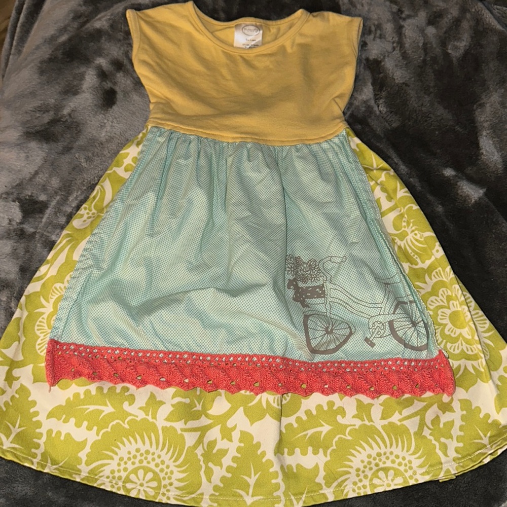 Persnickety bicycle apron dress size 4